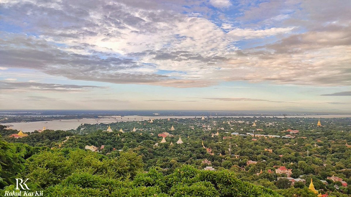 Rahul_Gonzalez7's tweet photo. There is no Better Designer than Nature! 
#Sagainghill #Mandalay #Myanmar
🏞🖼🌄🛣🚵🚵📸📸
#Mobilephotography 
#Nature #NaturalBeauty #naturelovers #wanderlust #traveldestination   #landscapephotography #NaturePhotography https://t.co/WXwykNhyaN