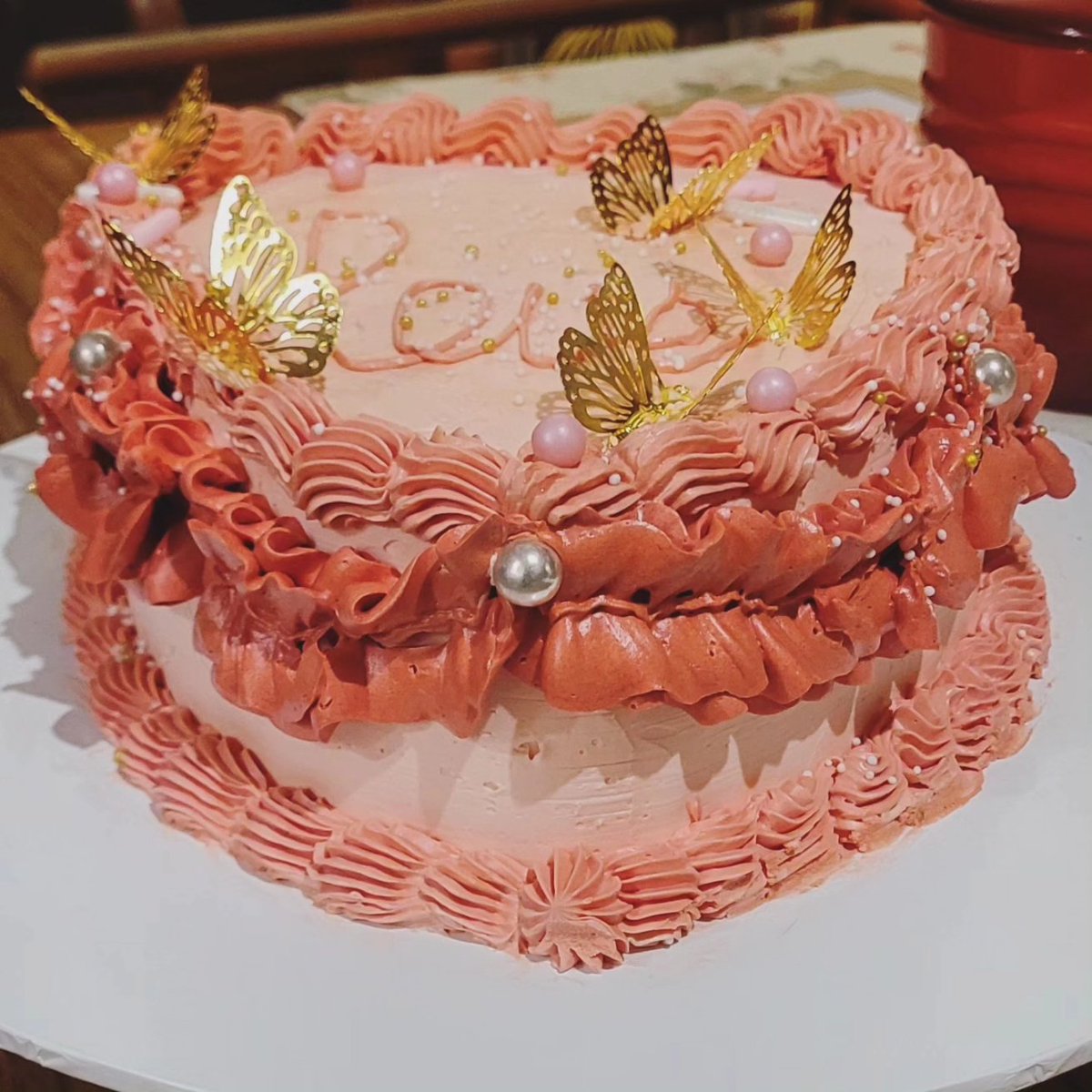 kazzalo's tweet photo. This cake marks my first attempt at writing in buttercream. https://t.co/iKTrlHlvsW