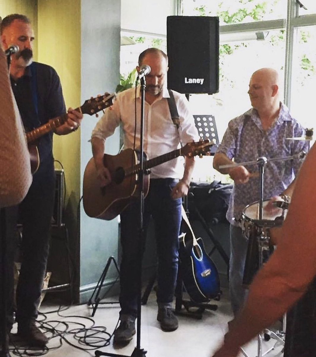 EckyLimon66's tweet image. This Sunday 27th August.
An Ecky &amp;amp; Friends Bank Holiday Special. 🎶💃🏻
Live Music &amp;amp; Mayhem from 5pm.
Come &amp;amp; Join the fun!! 💙🎹