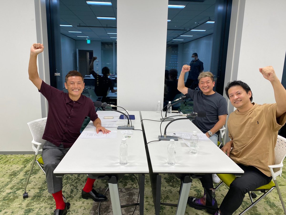ban11_mr12's tweet photo. 8月26日(土)12:30〜13:00

『播戸竜二のバン！バン！バン！』

今週のゲストは、
https://t.co/mhSGRWkSkO代表取締役。歯科技工士の旗手勝浩さん。
株式会社スマートチェックアウト
代表取締役の玉井雄介さんです🎤

＋放送:ABCラジオ
⁡
https://t.co/DlCdkyhn4X

＠orientalbio 
@sco_official_jp https://t.co/QdIRMtzijd