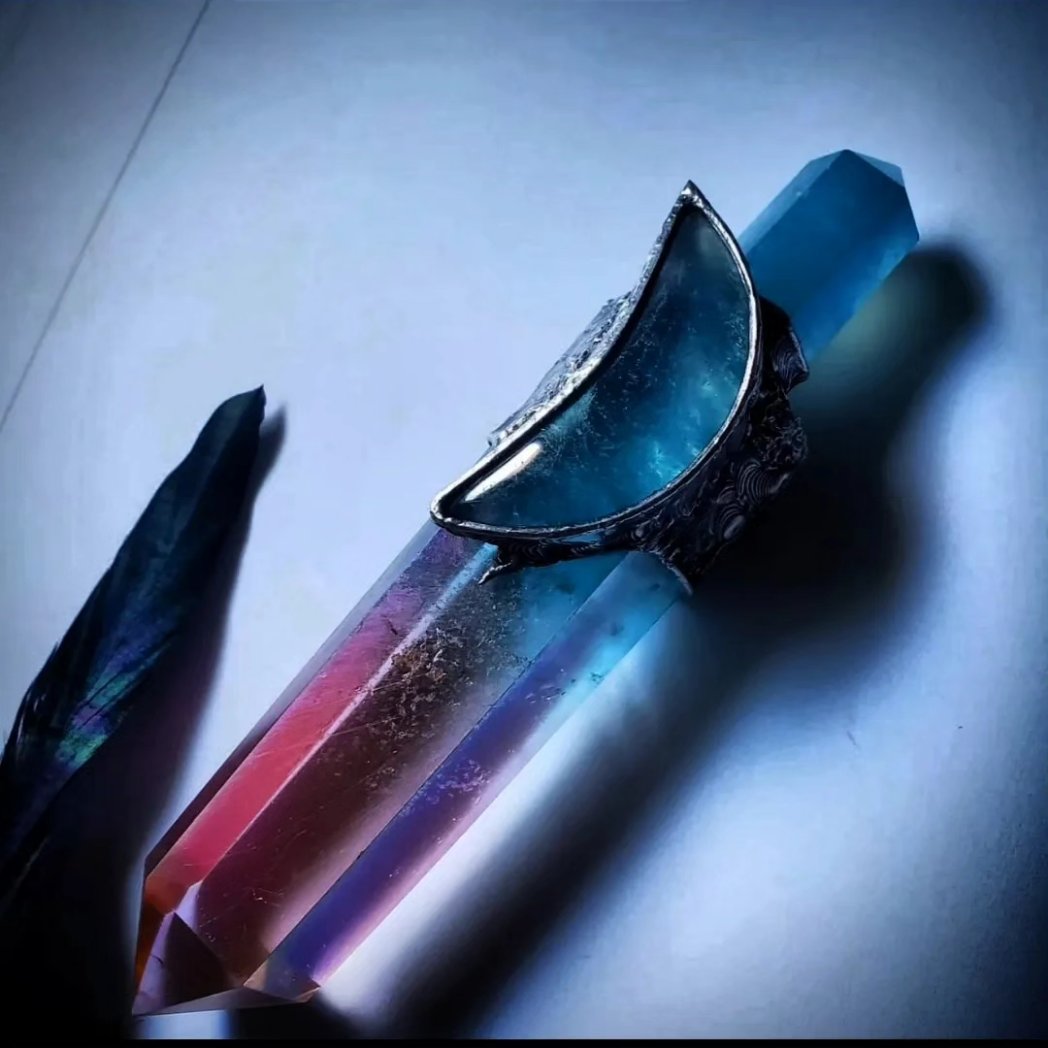 thewizard36's tweet photo. The Wizard Of Ice Wand🧙‍♂️
This beauty was adopted, thank you🥹 https://t.co/D9qstzo48a