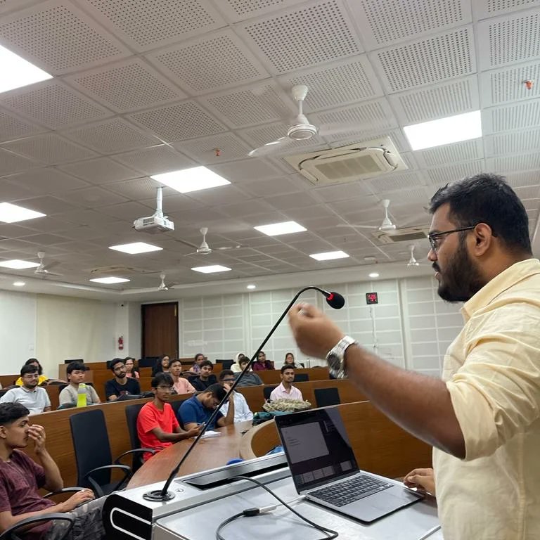 baseu_quizclub's tweet photo. "🌟 Embracing a new chapter with open minds and endless curiosity!

 📚✨ @AnanUtkal led the way in an unforgettable introductory quiz for the quizzers, setting the tone for an exciting journey ahead for our first-year IMSc Economics students. 

#baseuquizclub  #baseuniversity https://t.co/lMYnAwLWGQ