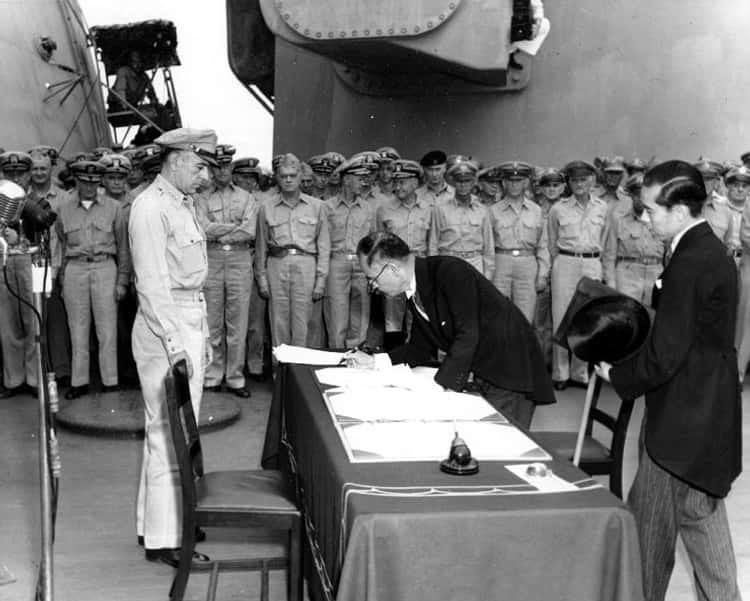 scottjshapiro's tweet photo. Famous Non-Surrenders in American History https://t.co/ZcqsYjpFug