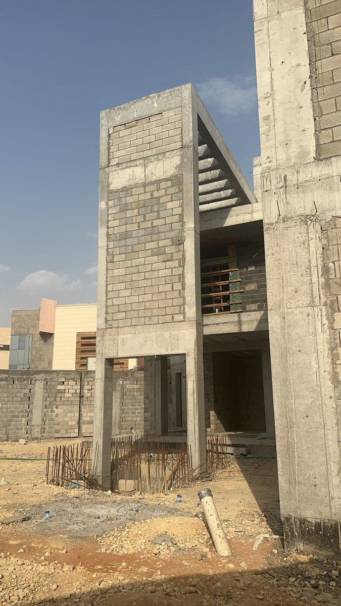 codefingerprint's tweet image. اكتمال اعمال تنفيذ فيلا الندى عظم 
بفضل الله ..
تنفيذ ديكور شلال فى واجه المبنى بشكل احترافي