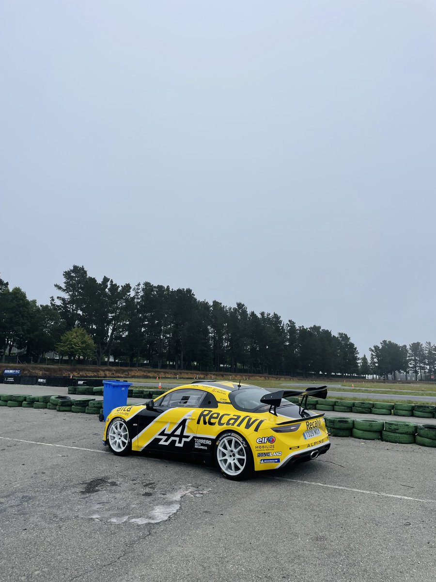 Shakedown_Media's tweet photo. 😍 ¡Hemos probado el deportivo que lidera la @CERA_Recalvi con el #AlpineRecalviRallyeTeam! https://t.co/8ImpFNpfHO