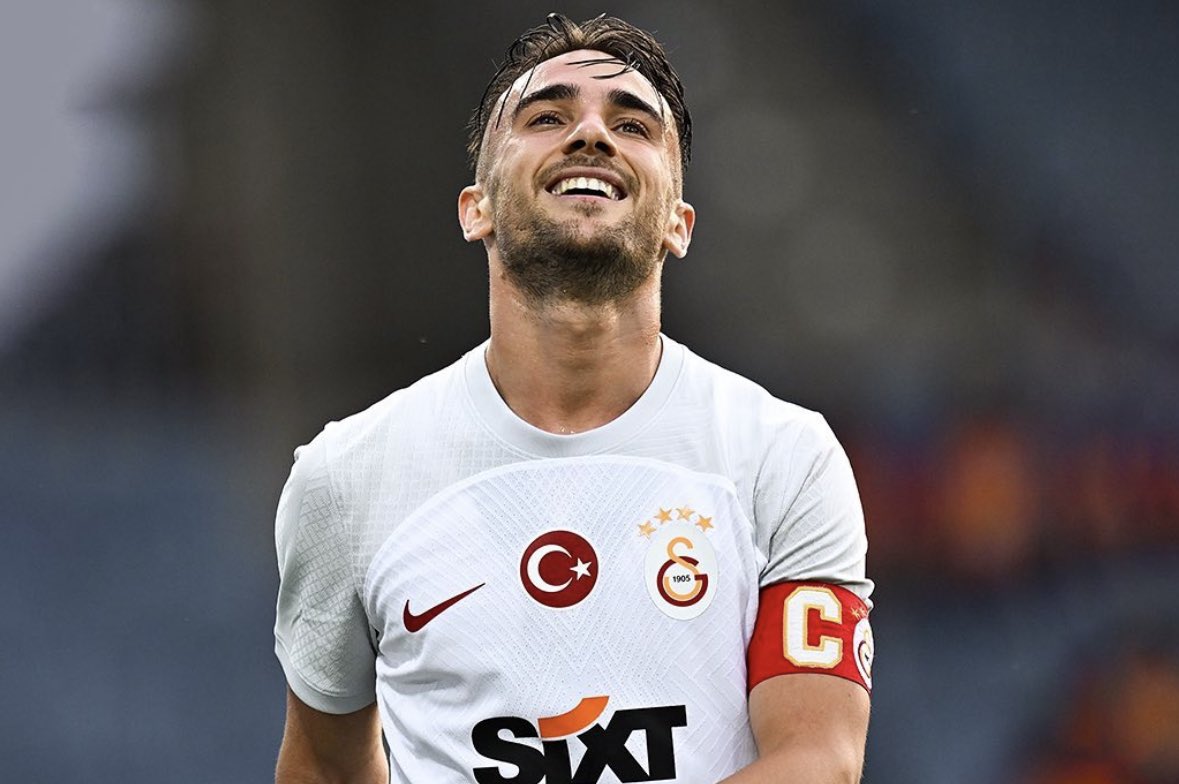 Leicester have completed Yunus Akgün deal from Galatasaray, now on his way for medical tests 🔵🦊 #LCFC

Deal sealed on loan with buy option
— if he plays 25 games, Leicester have to buy him for €10m.