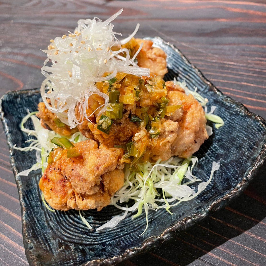 reismstand's tweet photo. 今日は金曜日！そして給料日の方も多いのでは🥳？ 実はREISM STANDは夜も22時まで営業しています🍻
ぜひ1週間の疲れを乾杯で癒しに来てくださいね！ https://t.co/n8WRYZEb5v