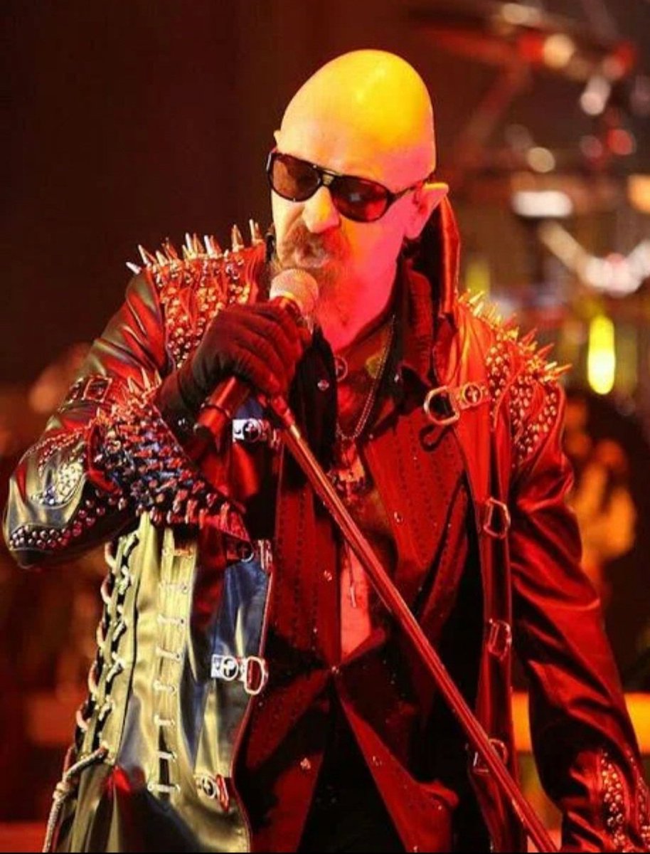 August 25, 1951 Robert John Arthur 'ROB HALFORD' was born in Sutton Coldfield, United Kingdom.  He is the lead singer of the British heavy metal band JUDAS PRIEST.  Considered one of the best and most influential in the history of Heavy Metal.
#JudasPriest  #RobHalford #MetalGod