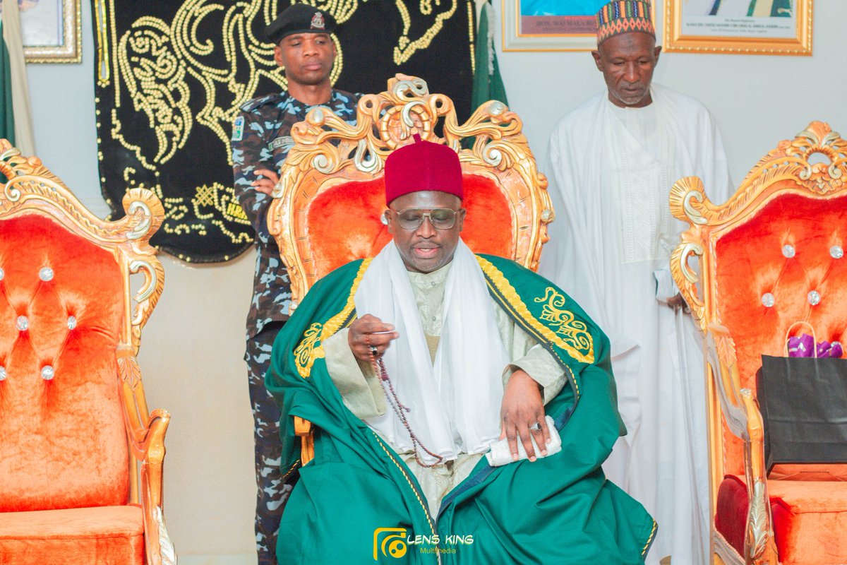 mahmoudbukar's tweet photo. Securing community involvement is crucial for diversifying #iPSc models from indigenous Africans. Grateful for His Royal Highness, The Emir of Damaturu's endorsement and assurance of community participation in our research. 🧬🤝 #CommunityScience #BioRTC #AfricanResearch https://t.co/hGCpmbLzha