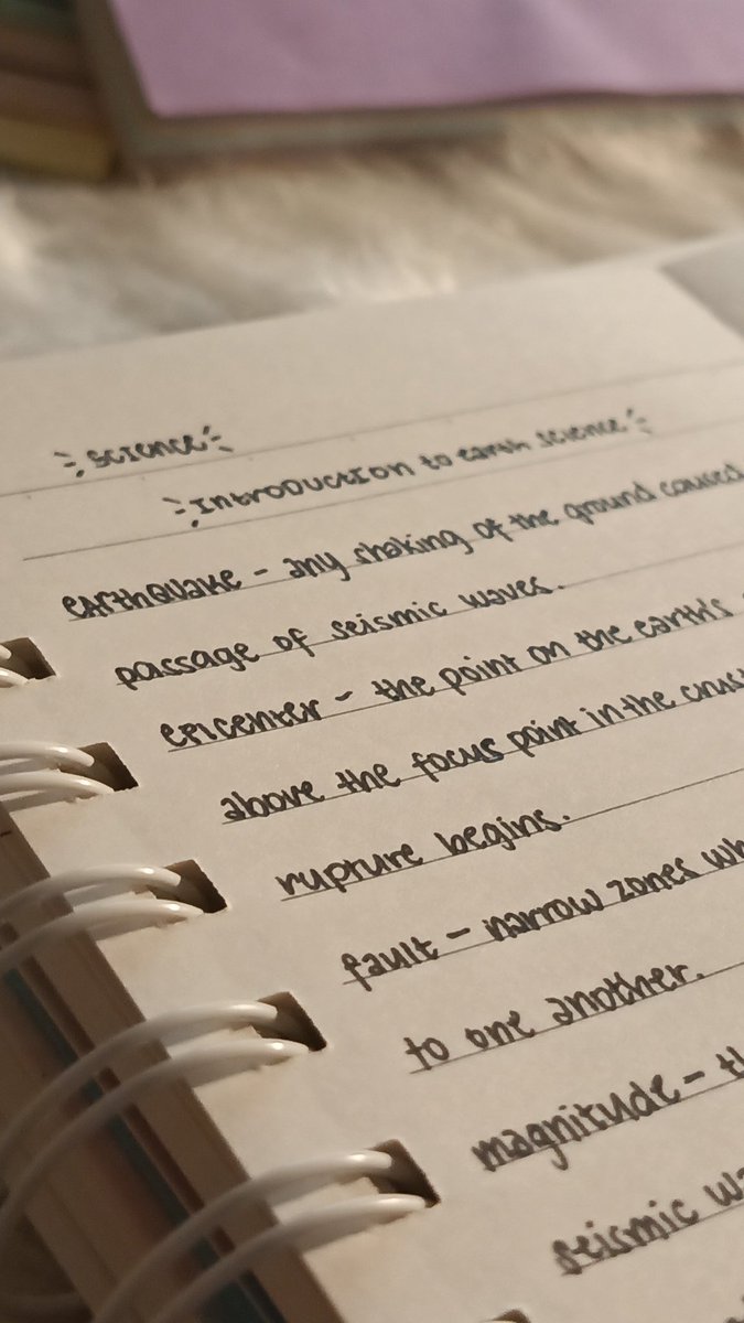 study_ika's tweet image. decided not to go too deep on math and started science!! ( reason : I had three math sources and the topics started to differ as I go TT .. so I was unsure which topic they would discuss at my school . )