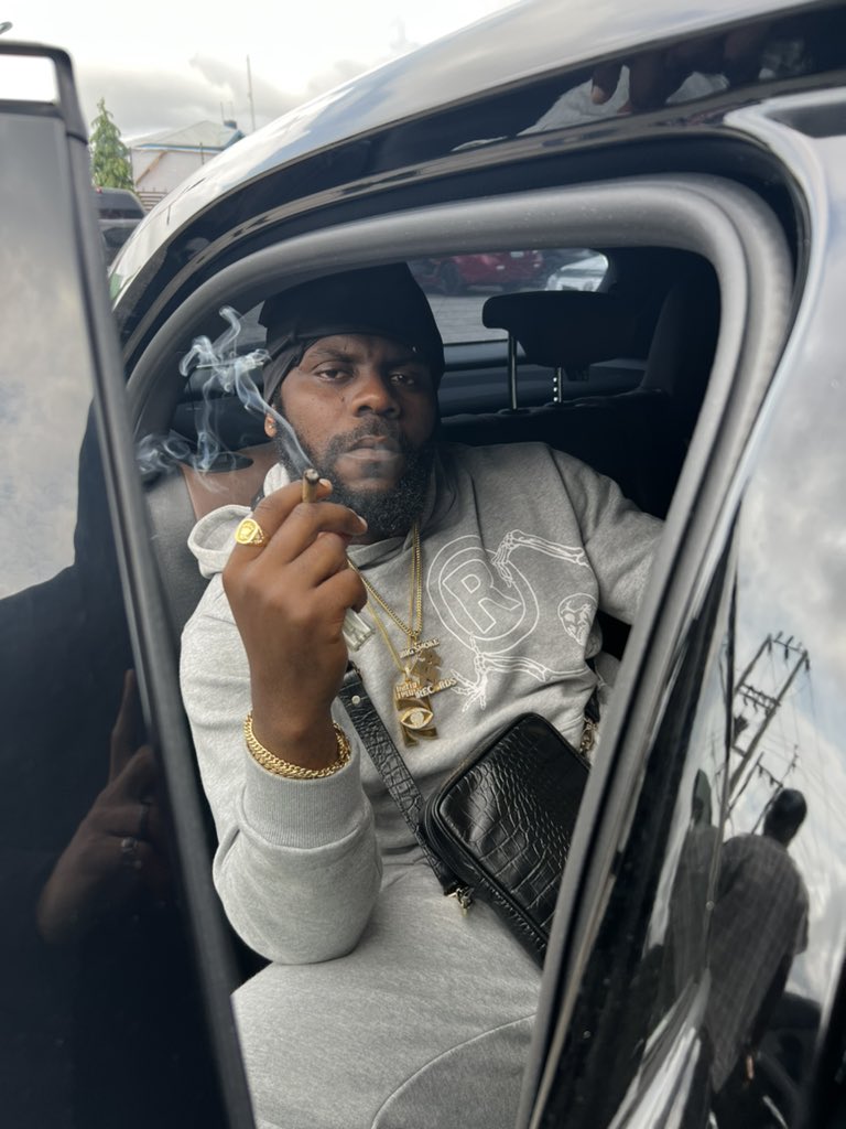 Odumodublvck_'s tweet photo. I TOLD THEM. 

#EZIOKWU🗣️ https://t.co/MJcy2PhtiS