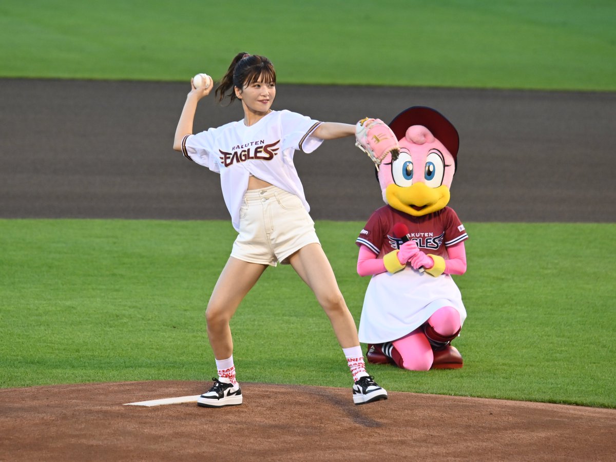 shinyaS15silvia's tweet photo. 個別に送らせて頂こうと思ったら今承認とかで面倒くさいことになってるみたいなんで名前なしこちらからどうぞ(^^)
#宇野実彩子　さん
#宇野ちゃん
#AAA
#楽天イーグルス
#RakutenEagles 
@uno_uno_0716 https://t.co/sGguVoqdzg
