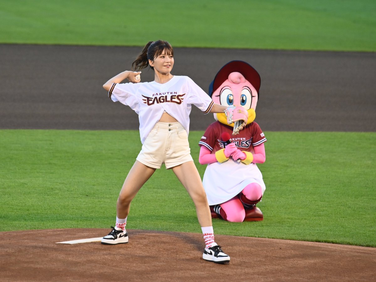 shinyaS15silvia's tweet photo. 個別に送らせて頂こうと思ったら今承認とかで面倒くさいことになってるみたいなんで名前なしこちらからどうぞ(^^)
#宇野実彩子　さん
#宇野ちゃん
#AAA
#楽天イーグルス
#RakutenEagles 
@uno_uno_0716 https://t.co/sGguVoqdzg