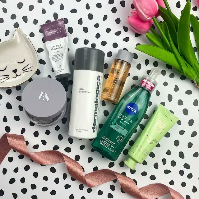 NEW POST: 6 Skincare Products For Oily Skin Types ✨ | buff.ly/44qS3bb <a href="/UKBloggers1/">UK Bloggers</a> #bbloggers #BloggersTribe