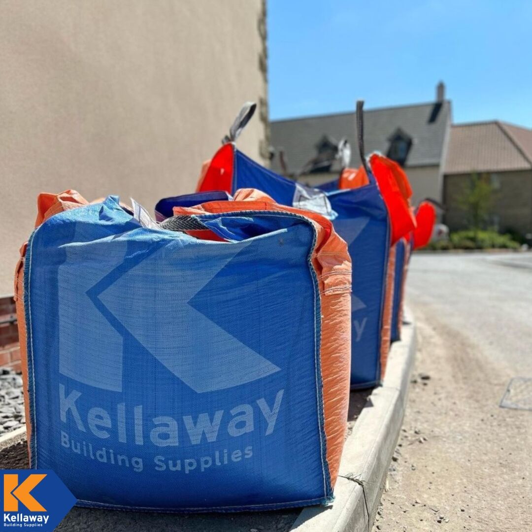 🤝Friday feels even better with a little customer love!

💫Shoutout to our incredible customer for sharing this picture of our dumpy bags in action.

#KBS_Customers