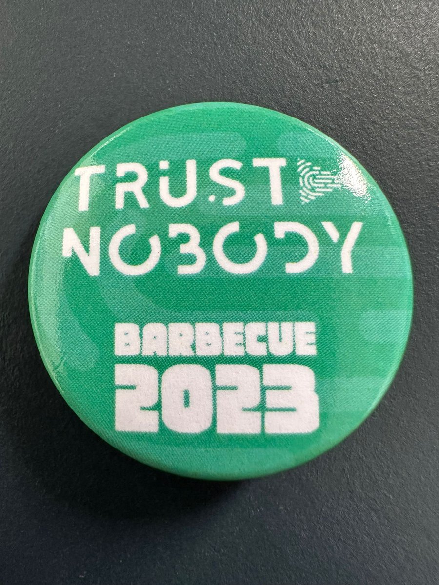 We hebben iets leuks voor iedereen die is uitgenodigd voor de barbecue🥰🥰  #butttooonn