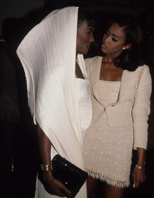 muglare's tweet photo. will never get sick of posting grace jones in issey miyake, she truly made every design look incredible including the ones designed just for her! one day I really hope she does a deep dive into the hundreds of pieces he designed for her https://t.co/zbGpfbauqt