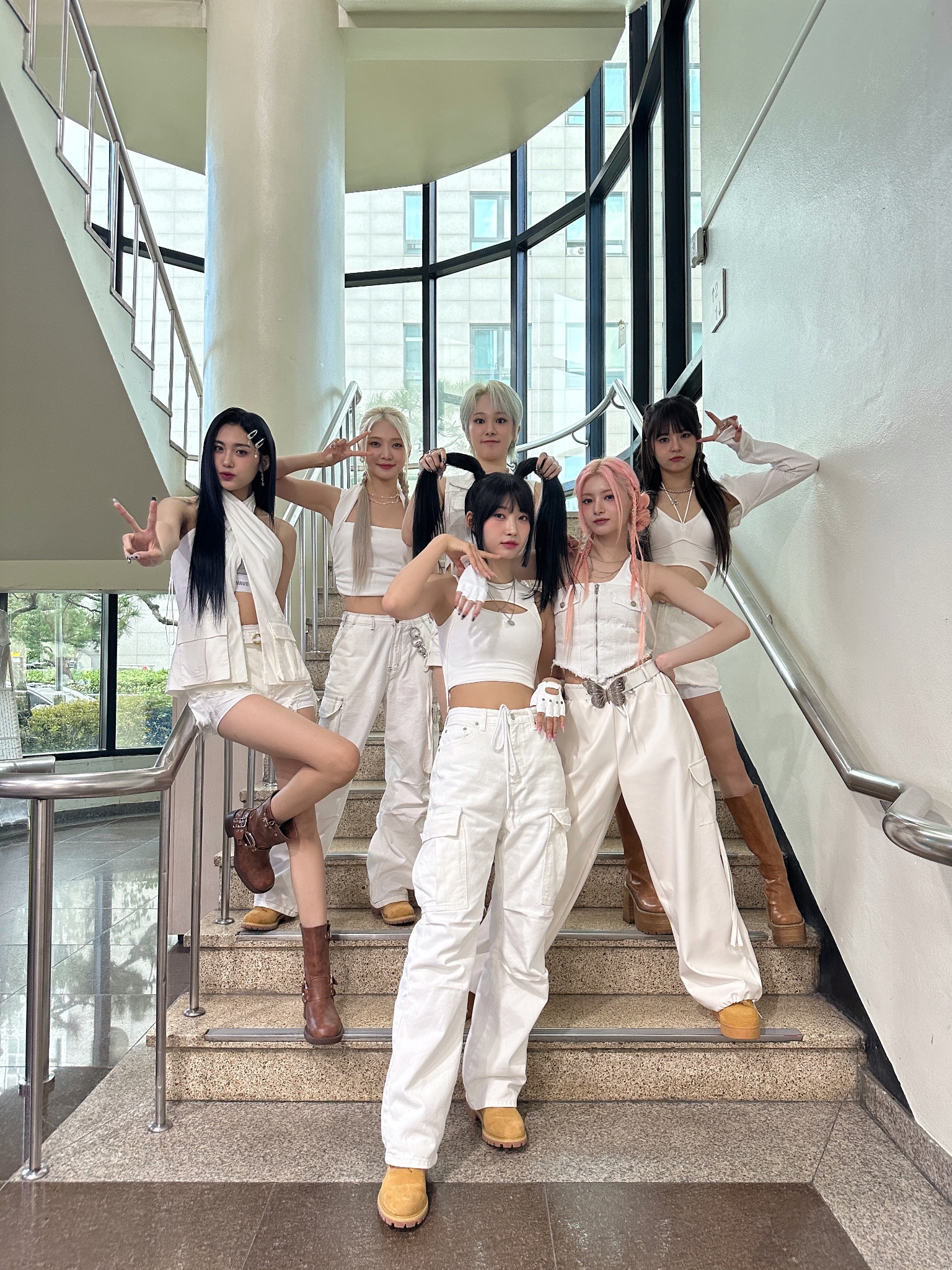 F4XiFsAbgAE9ae5?format=jpg&name=large