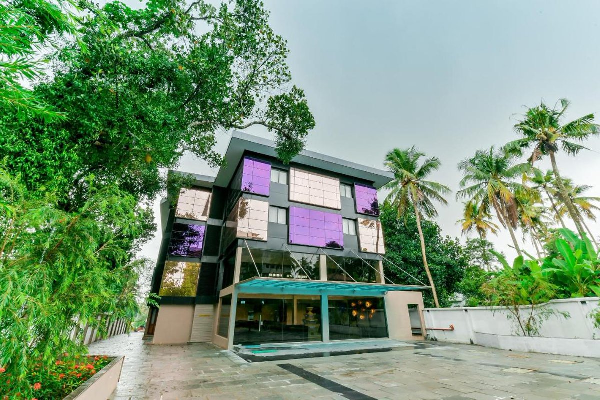 anujtejpal's tweet photo. Over the last few months, we have worked tirelessly with our hotel partners to ensure that our customers get the best-in-class service. And the results have shown: our Super OYO count has surpassed 1,000 hotels spread across 140 Indian cities. (1/3) https://t.co/WUeC0Fcmq4