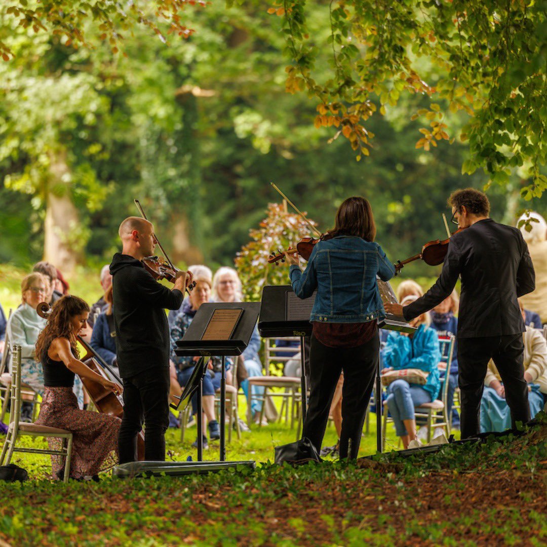 mountjuliet's tweet photo. We were delighted to host a Secret Garden event as part of the Kilkenny Arts Festival. 
Carducci String Quartet performed under the canopy of ancient trees at the top of the tiered lawn at Manor House. 

#YourMountJuliet #Artsweek #KilkennyArtsFestival #KAF #StringQuartet https://t.co/EJQGgPULvZ