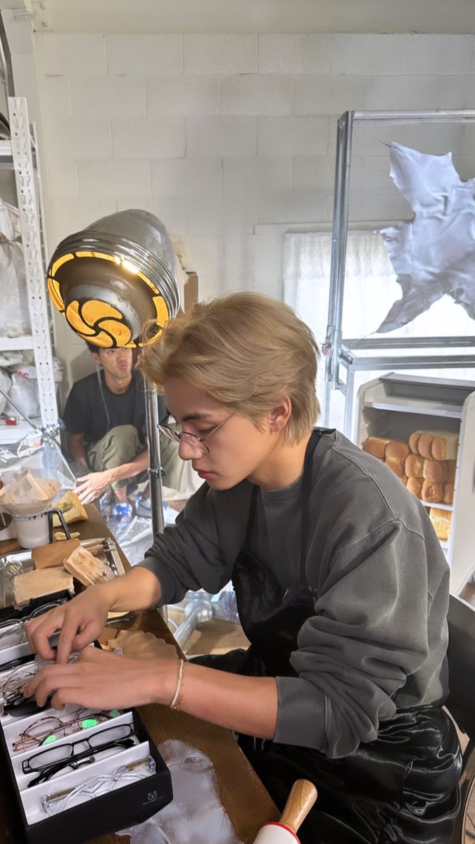 taehyungpic's tweet image. ⚡️INSTAGRAM || thv story

👶🏻