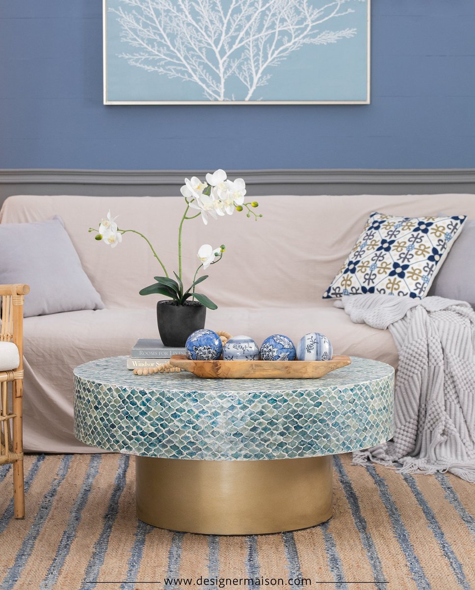 evergreendecor's tweet photo. Featuring elements such as coral, seashells, this collection blends minimalist simplicity with the allure of abstract art to infuse the home decor with coastal energy. The use of the traditional oceanic light blue hue embodies a modern beach style that suits most living spaces. https://t.co/rr3ytwalcU
