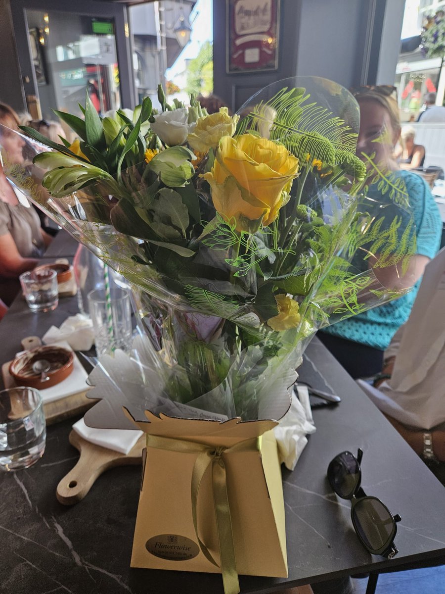 Ladies Lunch Clubs tweet media