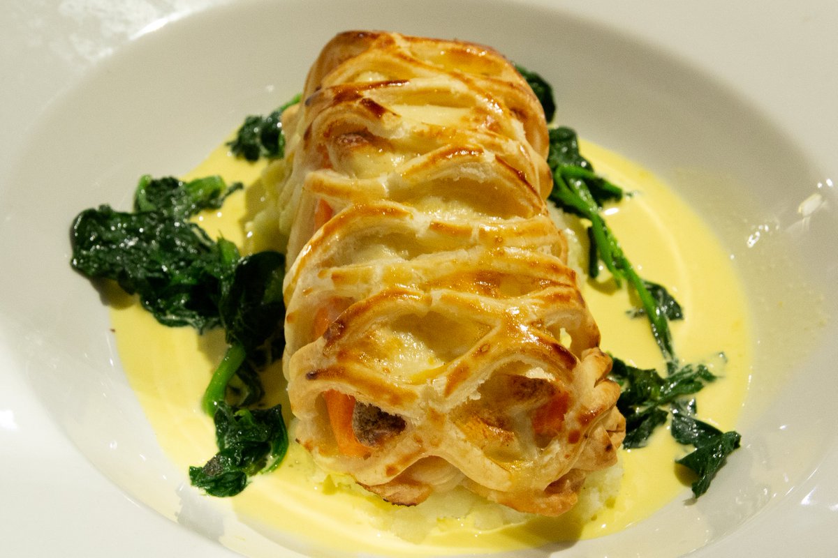 𝐀𝐮𝐭𝐮𝐦𝐧 𝐄𝐯𝐞𝐧𝐢𝐧𝐠𝐬 𝐢𝐧 𝐥𝐚 𝐂𝐚𝐬𝐚 𝐕𝐞𝐫𝐝𝐞
We have just a couple of tables left for our evening on 23rd September, so give us a call to book on 01931 712404.
 #finedining  #pescatarianrestaurant #vegan #vegetarian  #vegetarianoptions #vegetarianfood #veganoptions