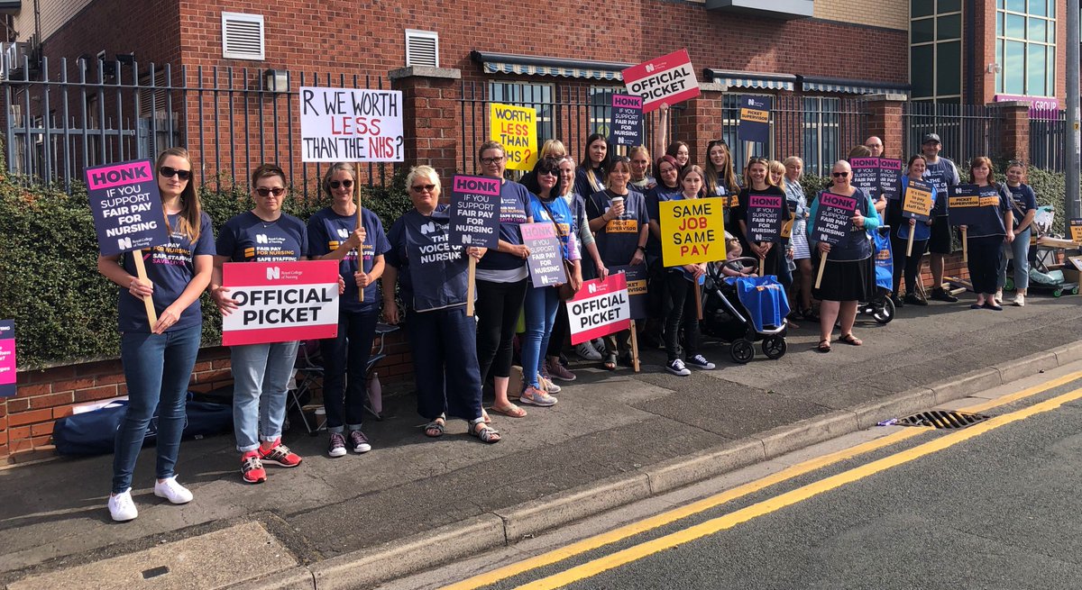 Amazing turnout of @theRCN members at our Care Plus Group picket line this morning #FairPayForNursing 🙌🏻💪🏼📣