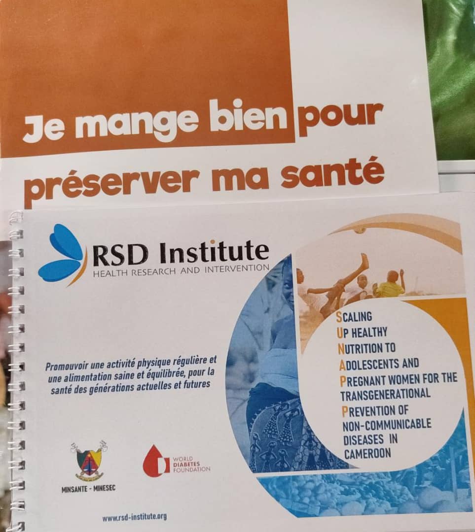 ESobngwi's tweet photo. Priviledged to work in #Bangangte with all 10-region School Health officers and sciences pedagogic inspectors on healthy adolescents' nutrition intervention cascade to tackle the triple burden of malnutrition. @WorldDiabetesF @InstituteRsd @AfricaCDC  @unicefcameroon  @EricNiat https://t.co/PGsOqyZRQs
