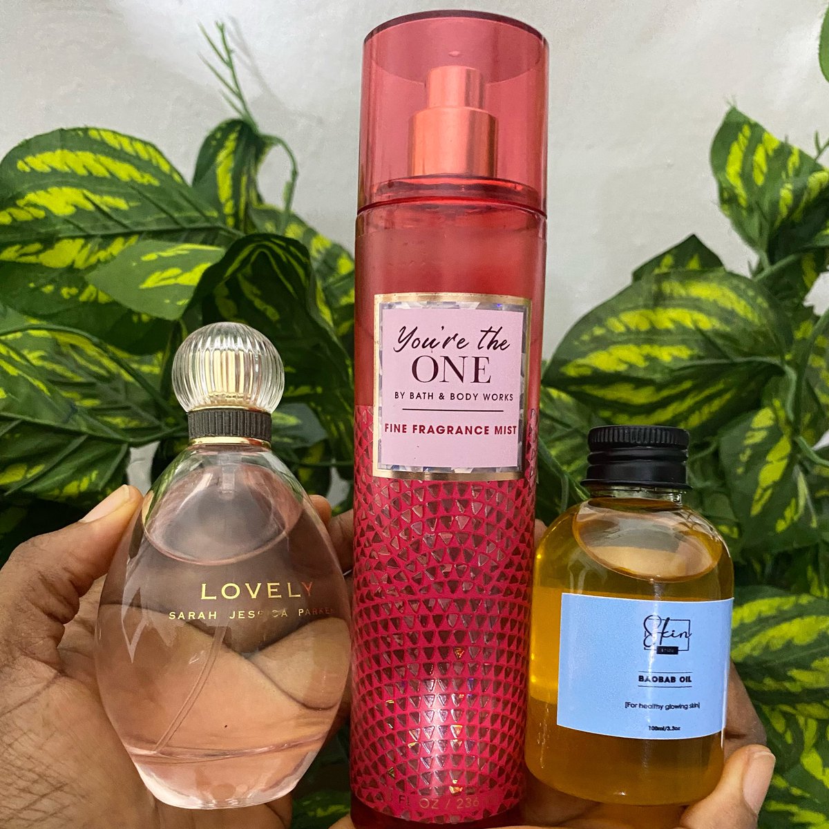 Skinco5's tweet photo. SCENT OF THE DAY 💕.

Do you know that our scented baobab oil makes the scent from your perfume last longer and layering it under your perfume can enhance the fragrance and keep
your skin hydrated, which inherently makes both aromas last longer.

What’s your go to scent? https://t.co/0mVQX0Kbgt