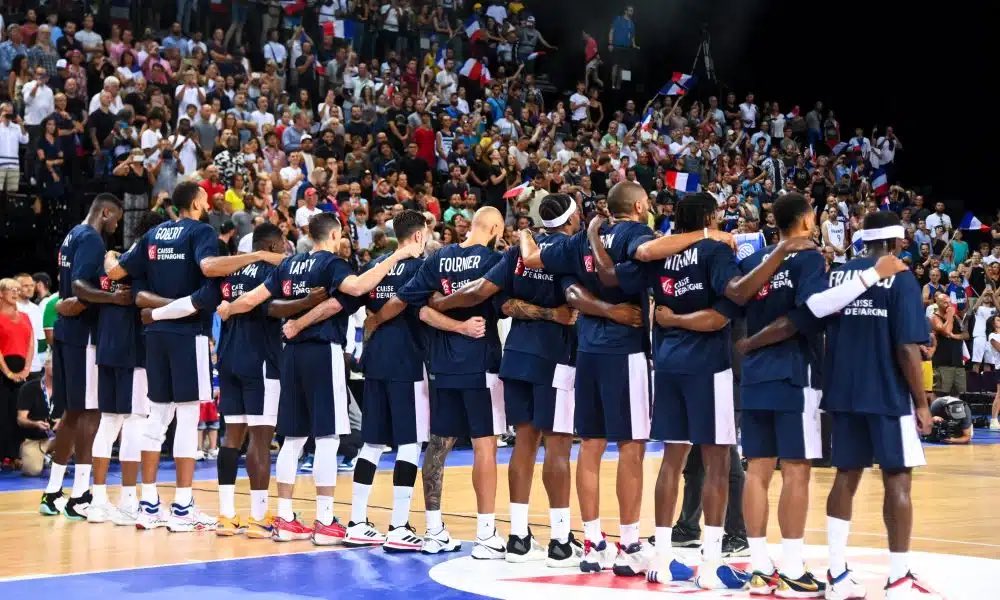 TrashTalk_fr's tweet photo. ❤️ LES GARS ❤️

ON PENSE FORT À VOUS, RÉGALEZ NOUS SUR CE MONDIAL !! 🙏🇫🇷

@nicolas88batum 
@EvanFourmizz
@rudygobert27
@NandoDeColo
@Taarpey
@yabusele28
@ElieOkobo_0
@izaycordinier
@moustaphafall15
@yakubaouattara
@ThiasLsf
@S_CISCO_2

ALLEZ LES BLEUS, JUSQU’AU BOUT !! 🇫🇷🏆 https://t.co/I0oUNzsq5J