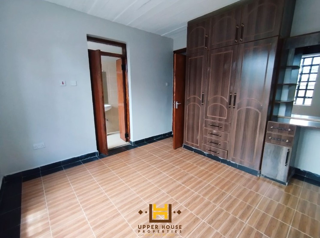 uhproperties_ke's tweet photo. The vast living room has perfect lighting, connected to a separate dinning area
kitchen has ample cabinets,pantry,a huge balcony that doubles up as the laundry area 
All bedrooms are ensuite with lot of wardrobe storage,3 of them opening up to a balcony, https://t.co/F0gLsWtPjl