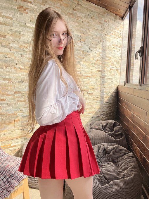 🎠🍧 https://t.co/Aq2xd7yYUz