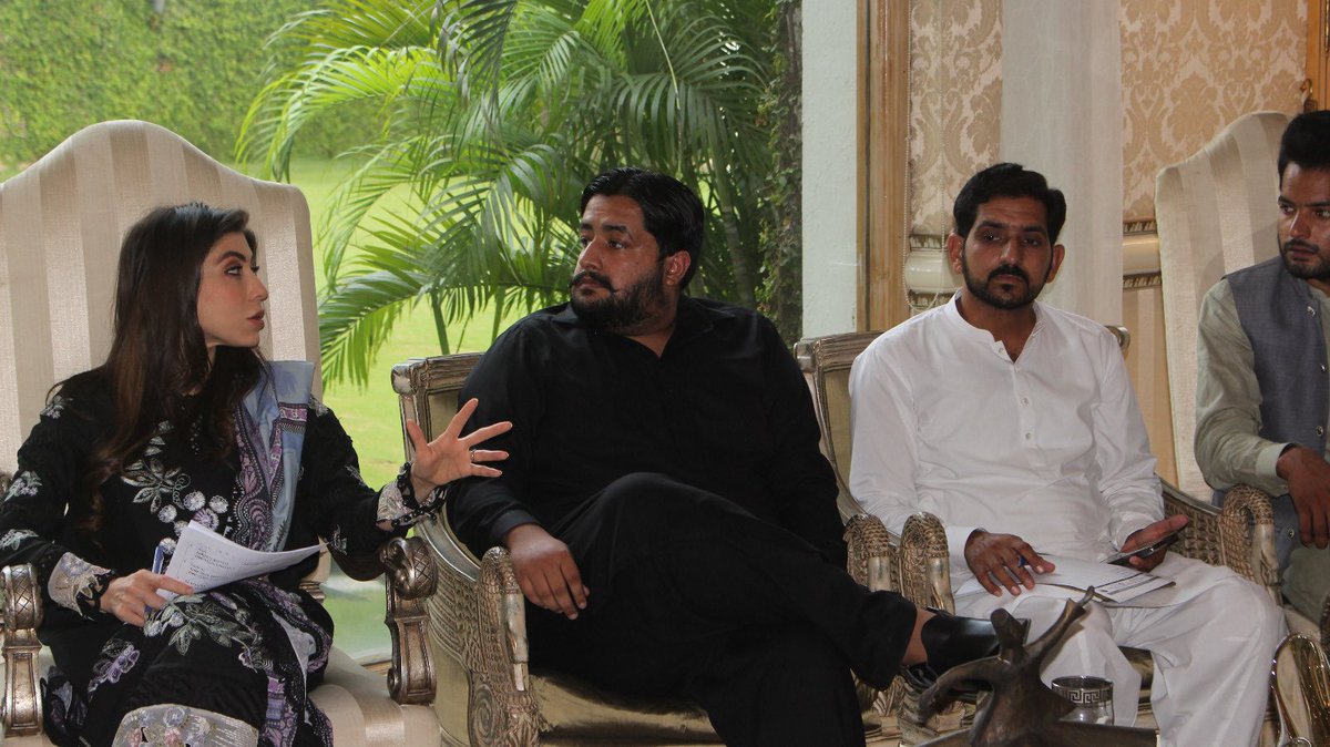 hinaparvezbutt's tweet photo. پی پی 153 سے مسلم لیگ ن کے UC Coordinators سے ملاقات۔۔الیکشن کی تیاریوں کے حوالے سے گفتگو #PP153 https://t.co/cjpcknymfX