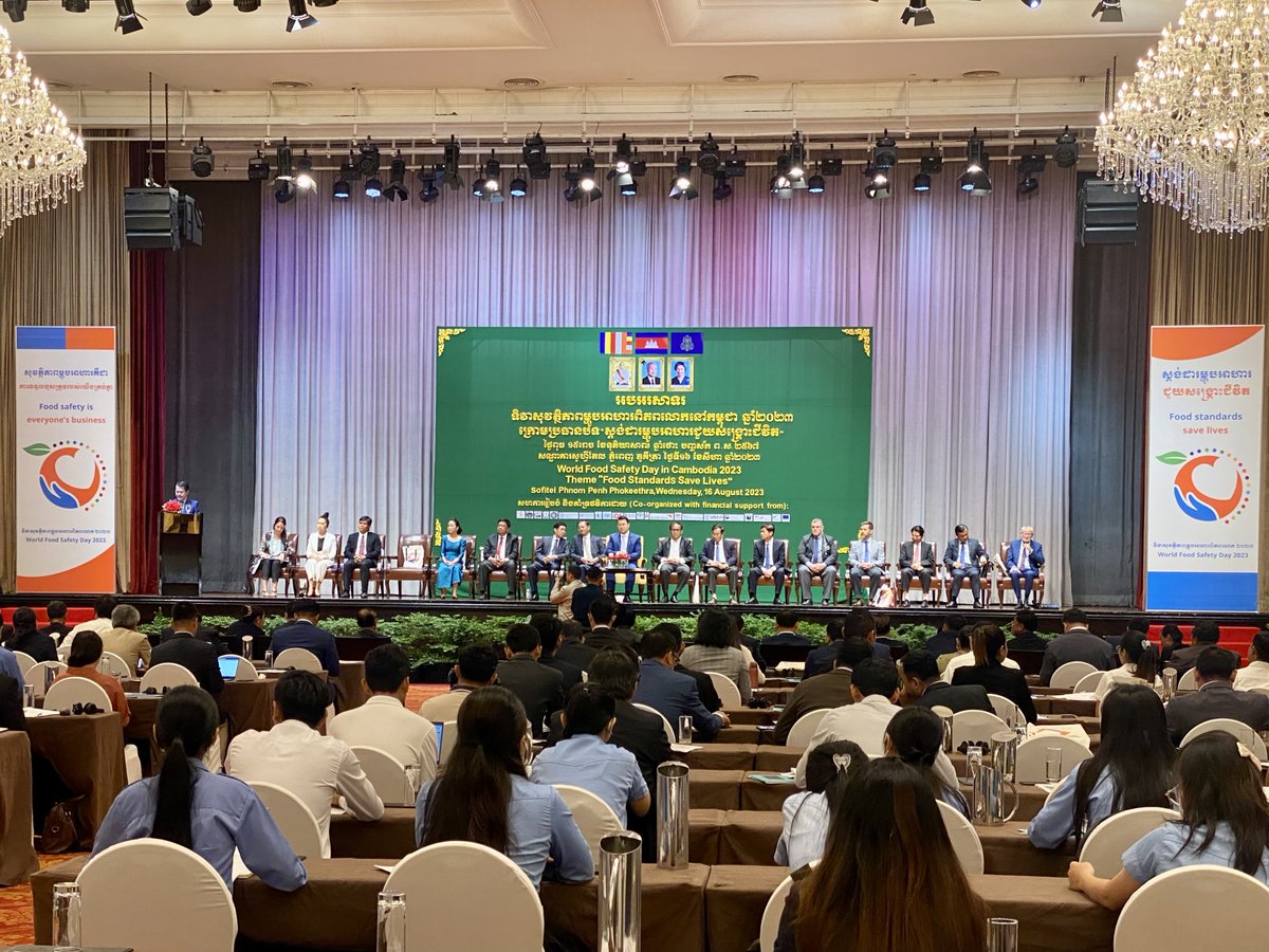 Celebrating a safer food future through #WorldFoodSafetyDay in Cambodia 🇰🇭! 

300 diverse stakeholders gathered on 16 August to spotlight the importance of #FoodSafety and inspire action for a healthier food supply. 🙌🥦