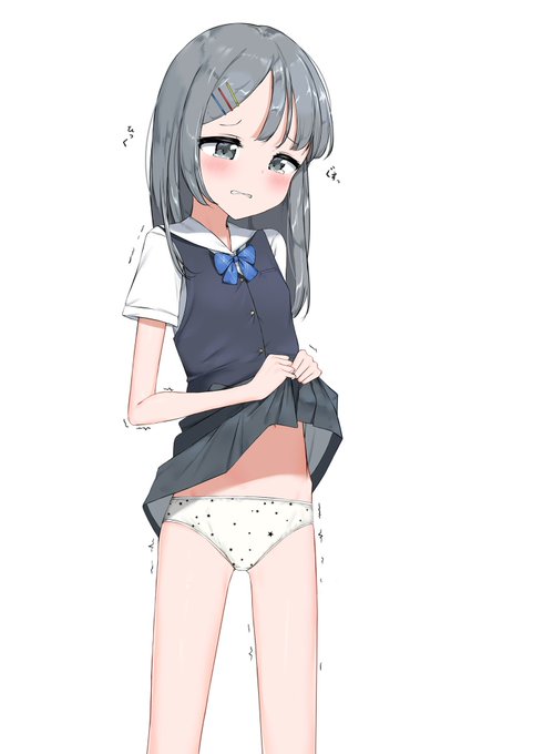 思ったより子供っぽいの履いてた子 