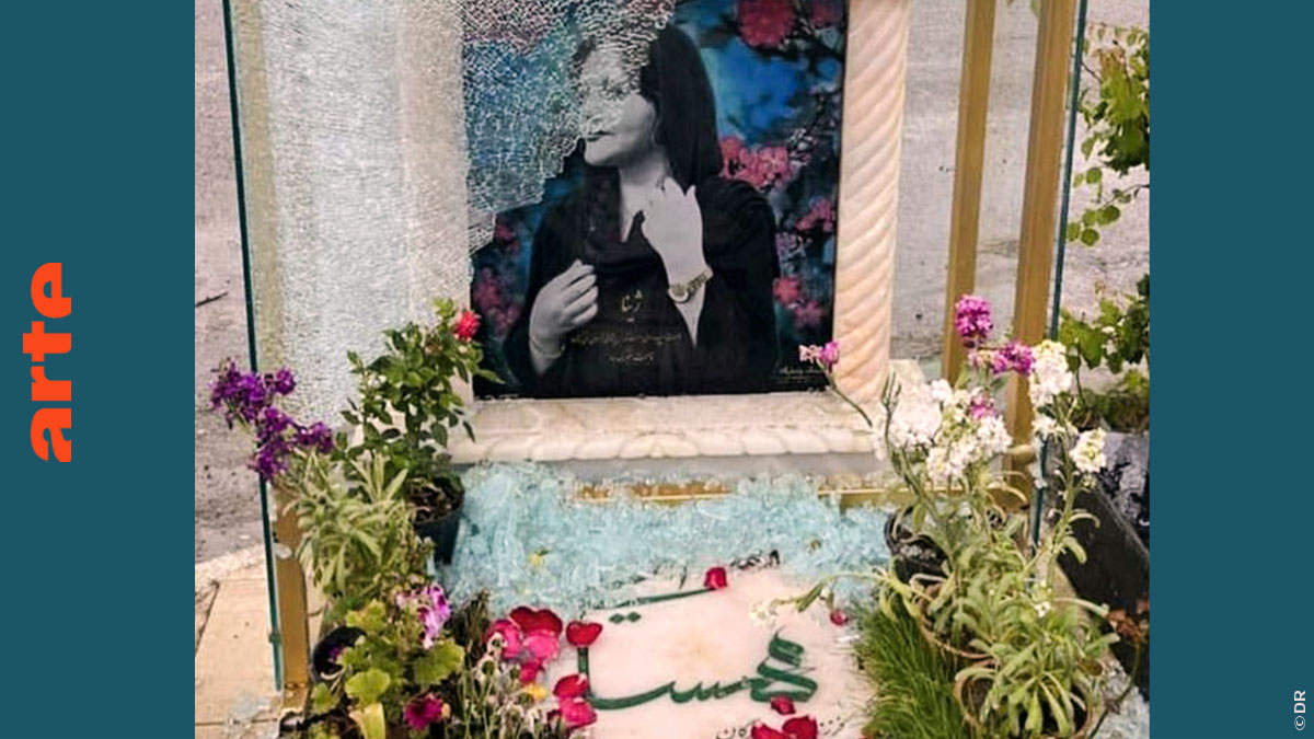 Le 19.09 sur <a href="/ARTEfr/">ARTE</a> / dès le 12 en ligne :"Femmes, vie, liberté, une révolution iranienne"
Un an après l'assassinat qui a embrasé l'#Iran, ce doc de <a href="/ClaireBillet/">Claire Billet</a> relate une insurrection féministe et populaire à l’immense impact. #MahsaAmini <a href="/Golshifteh/">Golshifteh Farahani</a>
tinyurl.com/36uwzwwd