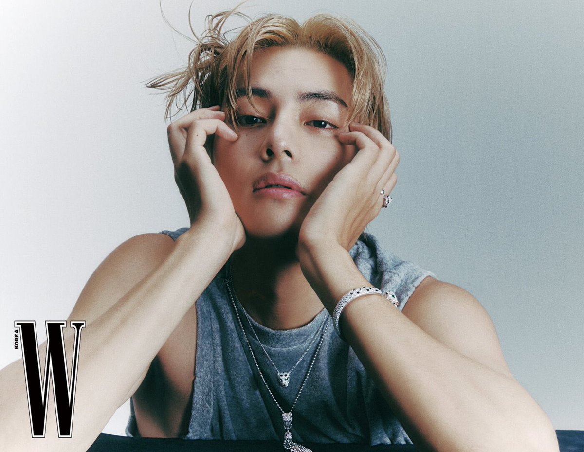 BTSTrendSongs's tweet photo. #V becomes the FIRST and ONLY Act in history to have multiple Korean OST reaching #1 on 100 countries iTunes https://t.co/KWYaZ7qCGl
