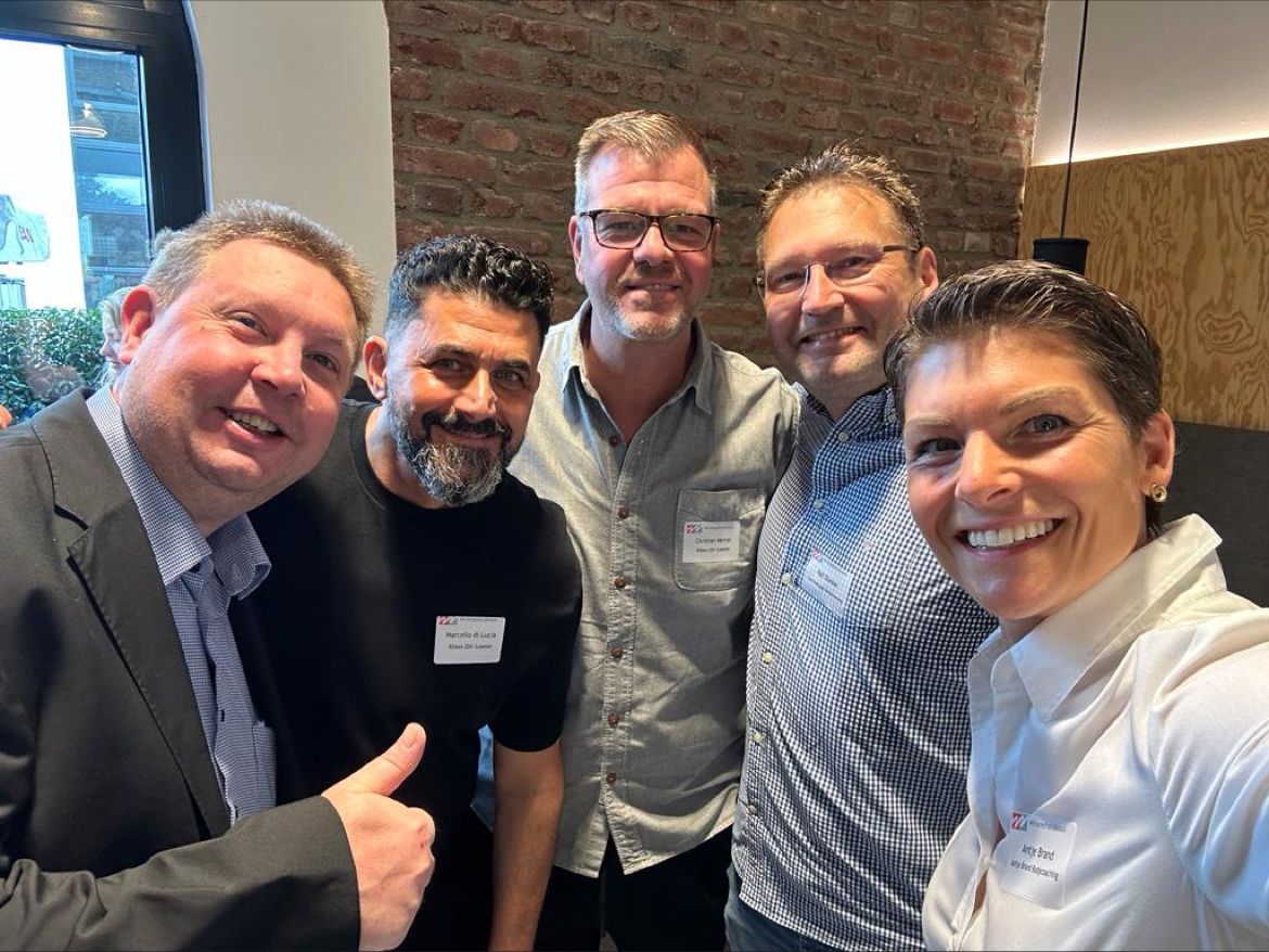 workisfaction tweet media