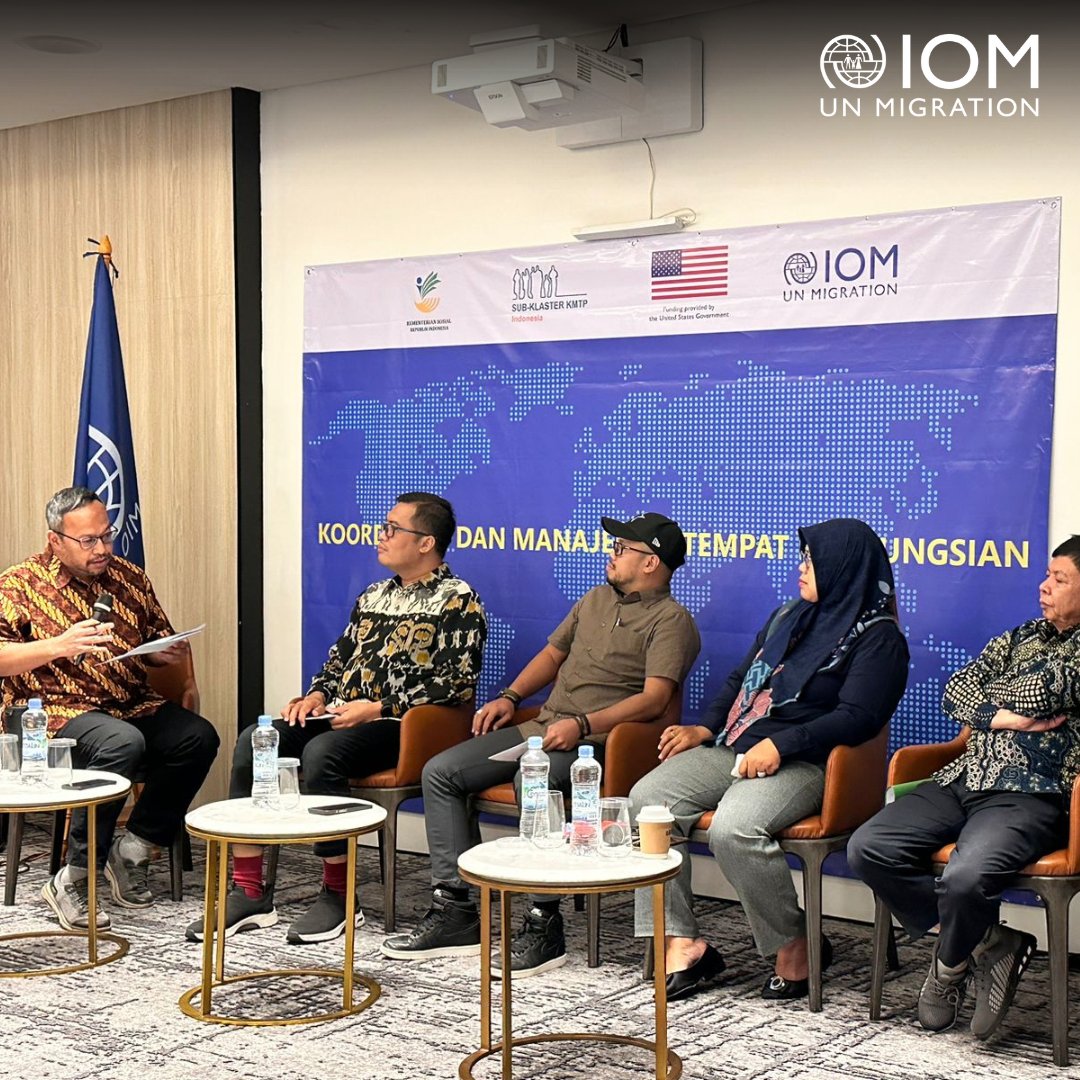 IOMIndonesia's tweet photo. The #CCCMCluster coordination includes capacity-building efforts to strengthen humanitarian partners abilities in responding to displacement crisis. In our 4-day training, we engaged partners on #localization of global standards to strengthen local response. https://t.co/inxsNBYLpR