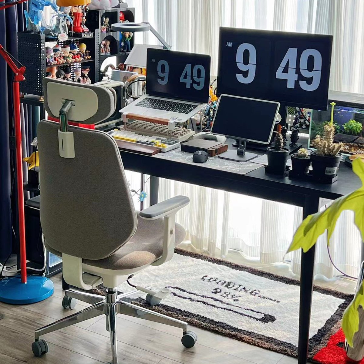 Backrobosmart's tweet image. Slide into comfort and let those work worries melt away.🌞
Perfect for that midday siesta!

#Backrobo #airsmartchair #backpainsolution #technology #aipower #desksetup #officechair #ergonomicchair #wfh #workplace #nap #siesta