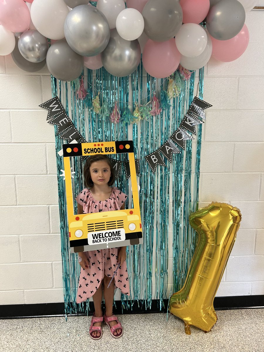 Megan Roberts tweet media