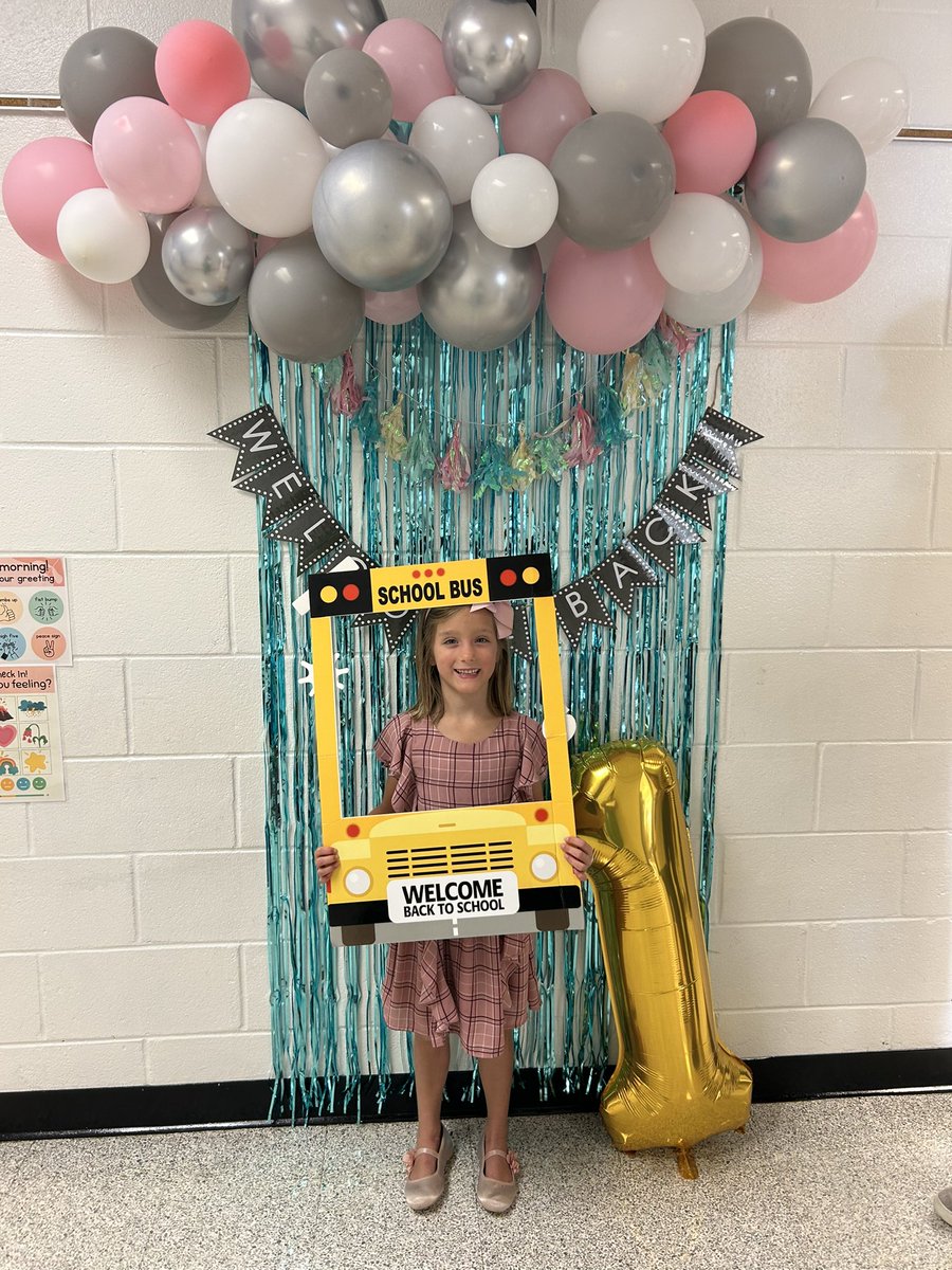 Megan Roberts tweet media