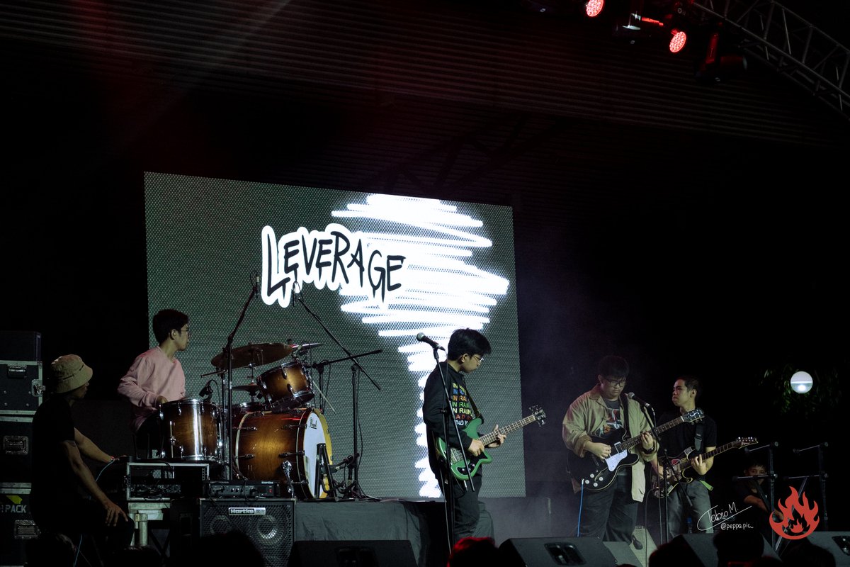 AngLagablab's tweet photo. Come together 🎵 sa Pisay!

Nagsama-sama sina Rafa Ang Sen, Martin Kane Mateum, Miguel Gumangan, at Eirik Dela Cruz bilang Leverage. Kanilang tinugtog ang sariling rendisyon ng Come Together ng The Beatles, Creep ng Radiohead, at Citizen Erased ng Muse.

#YUGTO2023 #ALABYou https://t.co/SXjPkLXnz1