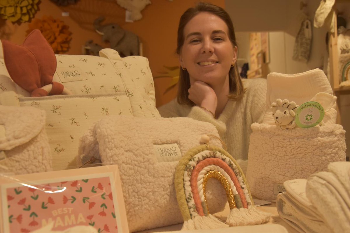 💁‍♀️ Cette semaine découvrons le portrait de Mathilde Gilvestre, créatrice de « Pirouette », un family concept store original.

🔗 Lire le portrait complet : femmesdebretagne.fr/2023/07/20/tro…

#Bretagne #IlletVilaine #entrepreneuriat #femmes #parentalité #conceptstore