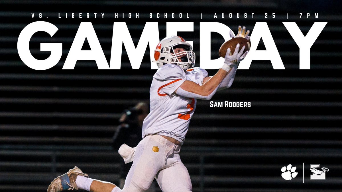 KettleRunFB's tweet image. 🟢🟠 GAMEDAY 🟢🟠

Come out and support us as we take on county rival Liberty tonight at home!

#RollCougs
#FindAWay

🆚️ Liberty HS @LHSADDept
📍Kettle Run High School
🏟 Cougar Stadium
⏰️ 7:00
🎟 gofan.co/app/school/VA7…