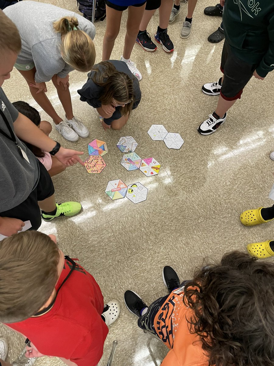 Mrs. C. Thompson tweet media