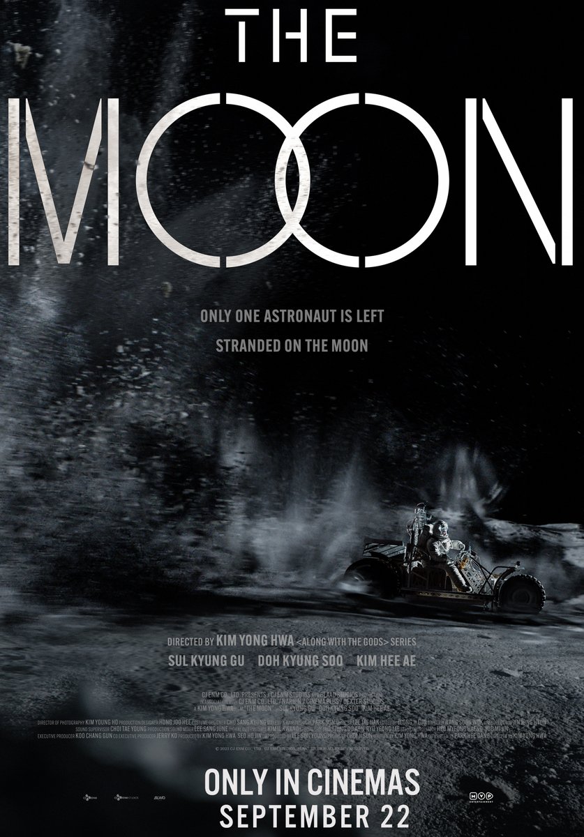 MVPIndia's tweet photo. Due to an accident on a lunar exploration project, a stranded astronaut alone on the moon tries to be rescued 384,000 KM away by the former head of the space center. The #Fantasy #Action film, THE MOON comes to cinemas on September 22. 🌕
#TheMoon https://t.co/Pou2KRgvG4