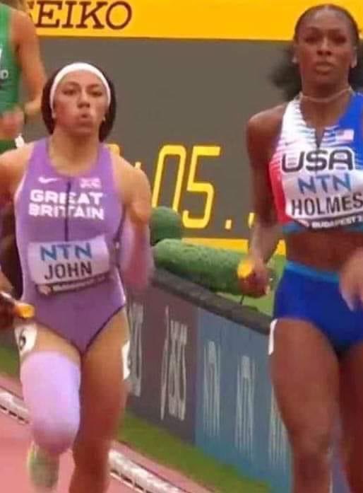 ATHLETICS HUMOUR

The world seems to have to sexualise everything….

#Athletes